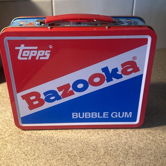 Bazooka Topps metal lunchbox w/ red trim & handle Characters around the sides - Picture 2 of 7